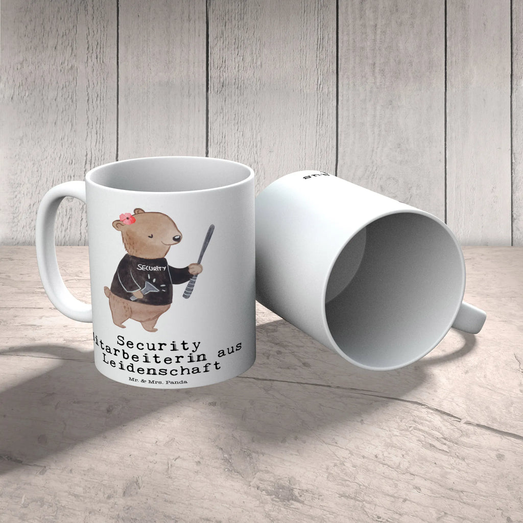 Tasse Security Mitarbeiterin aus Leidenschaft Tasse, Kaffeetasse, Teetasse, Becher, Kaffeebecher, Teebecher, Keramiktasse, Porzellantasse, Büro Tasse, Geschenk Tasse, Tasse Sprüche, Tasse Motive, Kaffeetassen, Tasse bedrucken, Designer Tasse, Cappuccino Tassen, Schöne Teetassen, Beruf, Ausbildung, Jubiläum, Abschied, Rente, Kollege, Kollegin, Geschenk, Schenken, Arbeitskollege, Mitarbeiter, Firma, Danke, Dankeschön