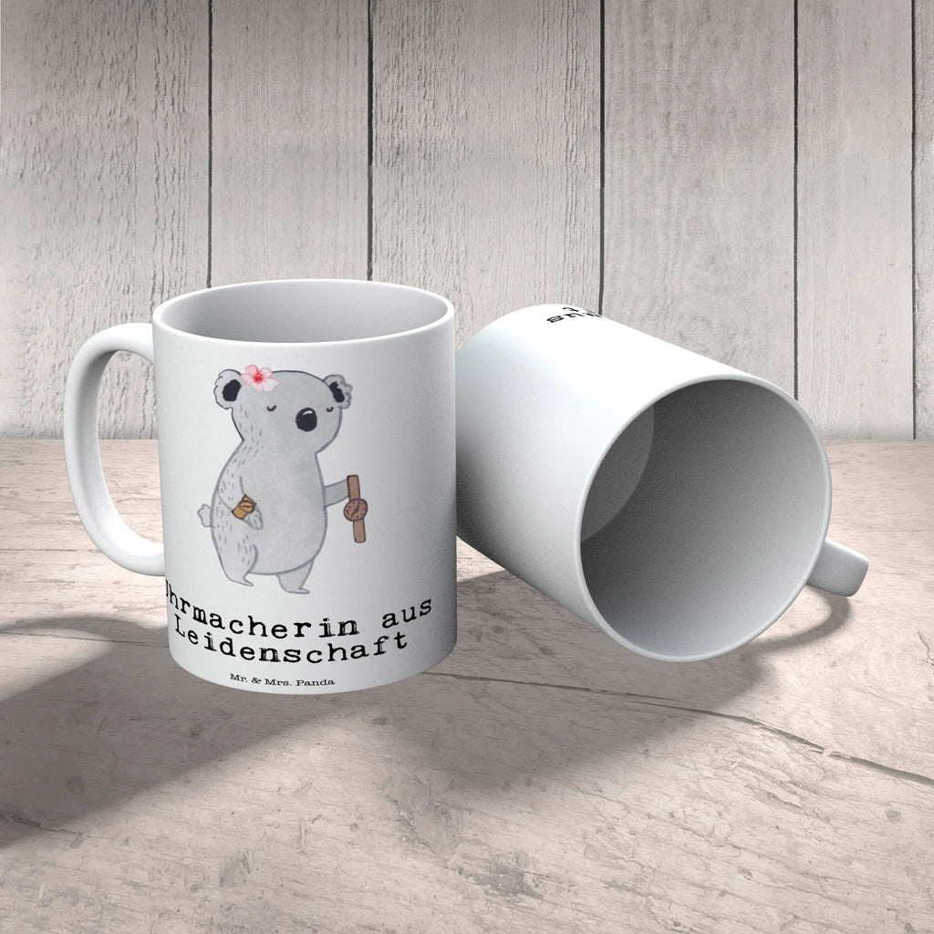 Tasse Uhrmacherin aus Leidenschaft Tasse, Kaffeetasse, Teetasse, Becher, Kaffeebecher, Teebecher, Keramiktasse, Porzellantasse, Büro Tasse, Geschenk Tasse, Tasse Sprüche, Tasse Motive, Kaffeetassen, Tasse bedrucken, Designer Tasse, Cappuccino Tassen, Schöne Teetassen, Beruf, Ausbildung, Jubiläum, Abschied, Rente, Kollege, Kollegin, Geschenk, Schenken, Arbeitskollege, Mitarbeiter, Firma, Danke, Dankeschön