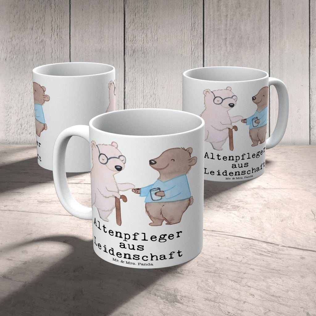 Tasse Altenpfleger aus Leidenschaft Tasse, Kaffeetasse, Teetasse, Becher, Kaffeebecher, Teebecher, Keramiktasse, Porzellantasse, Büro Tasse, Geschenk Tasse, Tasse Sprüche, Tasse Motive, Kaffeetassen, Tasse bedrucken, Designer Tasse, Cappuccino Tassen, Schöne Teetassen, Beruf, Ausbildung, Jubiläum, Abschied, Rente, Kollege, Kollegin, Geschenk, Schenken, Arbeitskollege, Mitarbeiter, Firma, Danke, Dankeschön, Altenpfleger, Pfleger, Altenheim Eröffnung