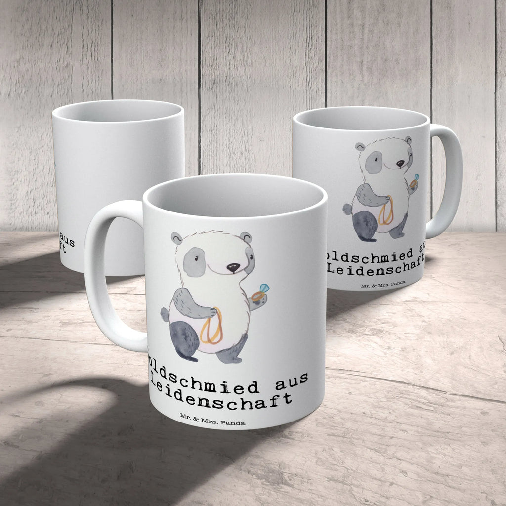 Tasse Goldschmied aus Leidenschaft Tasse, Kaffeetasse, Teetasse, Becher, Kaffeebecher, Teebecher, Keramiktasse, Porzellantasse, Büro Tasse, Geschenk Tasse, Tasse Sprüche, Tasse Motive, Kaffeetassen, Tasse bedrucken, Designer Tasse, Cappuccino Tassen, Schöne Teetassen, Beruf, Ausbildung, Jubiläum, Abschied, Rente, Kollege, Kollegin, Geschenk, Schenken, Arbeitskollege, Mitarbeiter, Firma, Danke, Dankeschön, Juwelier, Goldschmied, Schmied, Schmuckwarenhändler, Schmuckgeschäft, Eröffnung