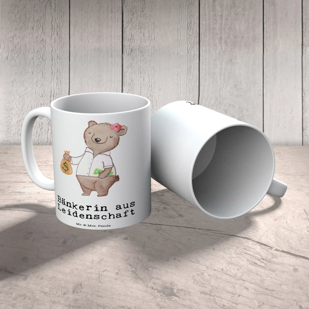 Tasse Bänkerin aus Leidenschaft Tasse, Kaffeetasse, Teetasse, Becher, Kaffeebecher, Teebecher, Keramiktasse, Porzellantasse, Büro Tasse, Geschenk Tasse, Tasse Sprüche, Tasse Motive, Kaffeetassen, Tasse bedrucken, Designer Tasse, Cappuccino Tassen, Schöne Teetassen, Beruf, Ausbildung, Jubiläum, Abschied, Rente, Kollege, Kollegin, Geschenk, Schenken, Arbeitskollege, Mitarbeiter, Firma, Danke, Dankeschön, Bänkerin, Bankfachfrau, Bankangestellte, Bankberaterin