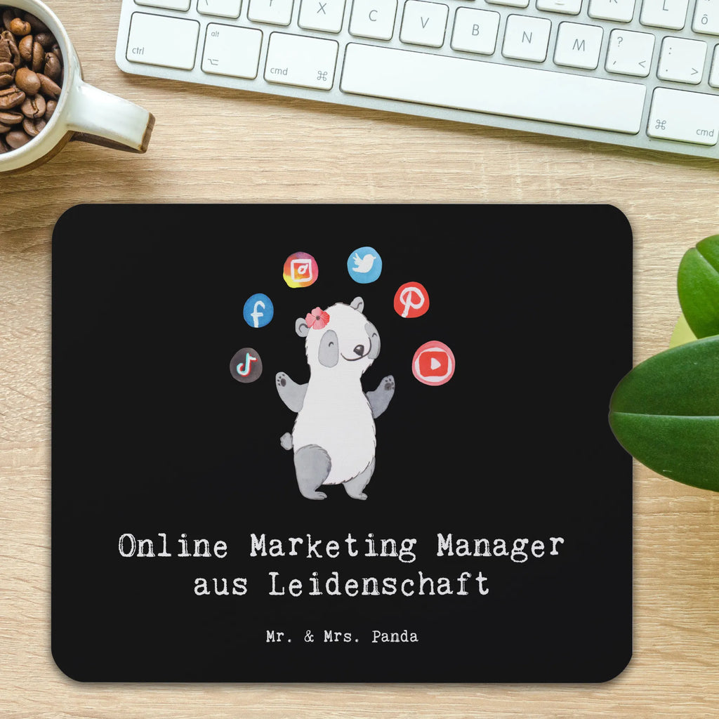 Mauspad Online Marketing Manager aus Leidenschaft Mousepad, Computer zubehör, Büroausstattung, PC Zubehör, Arbeitszimmer, Mauspad, Einzigartiges Mauspad, Designer Mauspad, Mausunterlage, Mauspad Büro, Beruf, Ausbildung, Jubiläum, Abschied, Rente, Kollege, Kollegin, Geschenk, Schenken, Arbeitskollege, Mitarbeiter, Firma, Danke, Dankeschön, Online Marketing, Manager, Marketingmanager, Influencer Marketing, Digital Marketing