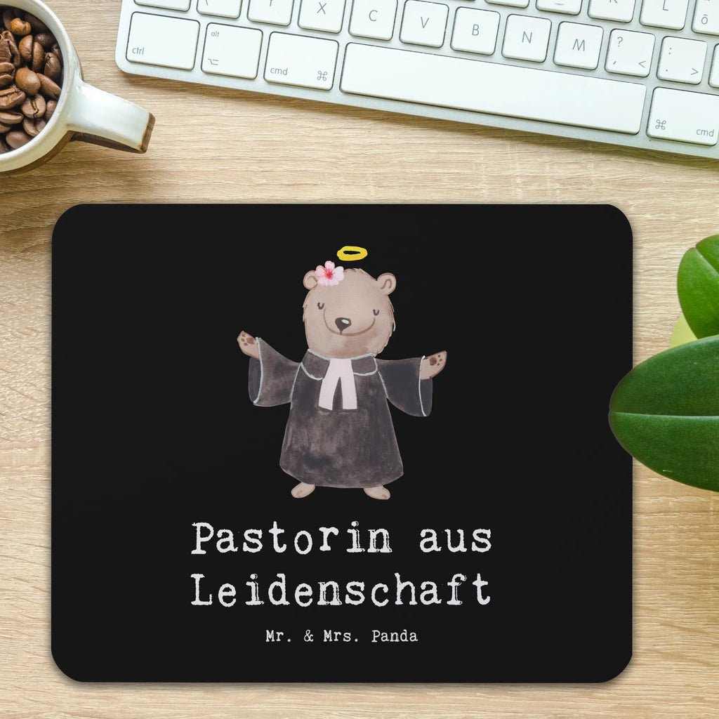 Mauspad Pastorin aus Leidenschaft Mousepad, Computer zubehör, Büroausstattung, PC Zubehör, Arbeitszimmer, Mauspad, Einzigartiges Mauspad, Designer Mauspad, Mausunterlage, Mauspad Büro, Beruf, Ausbildung, Jubiläum, Abschied, Rente, Kollege, Kollegin, Geschenk, Schenken, Arbeitskollege, Mitarbeiter, Firma, Danke, Dankeschön, Pastorin, Dienerin Gottes<br />Geistliche, Pfarrerin, Predigerin<br />Priesterin, Theologin, Kirche