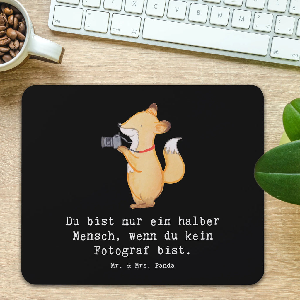 Mauspad Fotograf mit Herz Mousepad, Computer zubehör, Büroausstattung, PC Zubehör, Arbeitszimmer, Mauspad, Einzigartiges Mauspad, Designer Mauspad, Mausunterlage, Mauspad Büro, Beruf, Ausbildung, Jubiläum, Abschied, Rente, Kollege, Kollegin, Geschenk, Schenken, Arbeitskollege, Mitarbeiter, Firma, Danke, Dankeschön, Fotograf, Fotoreporter, Hobbyfotograf, Hochzeitsfotograf, Fotografie, Profi Fotograf