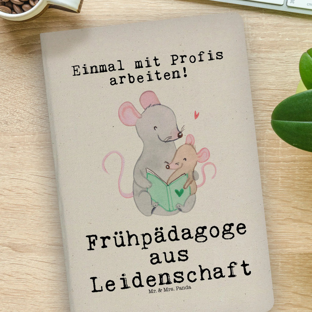 Baumwoll Notizbuch Frühpädagoge aus Leidenschaft Notizen, Eintragebuch, Tagebuch, Notizblock, Adressbuch, Journal, Kladde, Skizzenbuch, Notizheft, Schreibbuch, Schreibheft, Beruf, Ausbildung, Jubiläum, Abschied, Rente, Kollege, Kollegin, Geschenk, Schenken, Arbeitskollege, Mitarbeiter, Firma, Danke, Dankeschön, Frühpädagoge, Frühpädagogik, Studium