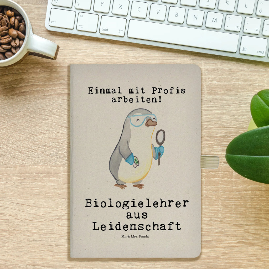 Baumwoll Notizbuch Biologielehrer aus Leidenschaft Notizen, Eintragebuch, Tagebuch, Notizblock, Adressbuch, Journal, Kladde, Skizzenbuch, Notizheft, Schreibbuch, Schreibheft, Beruf, Ausbildung, Jubiläum, Abschied, Rente, Kollege, Kollegin, Geschenk, Schenken, Arbeitskollege, Mitarbeiter, Firma, Danke, Dankeschön, Biologielehrer, Biolehrer, Biounterricht, Biologie, Schule, Grundschule