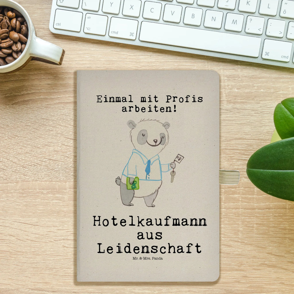 Baumwoll Notizbuch Hotelkaufmann aus Leidenschaft Notizen, Eintragebuch, Tagebuch, Notizblock, Adressbuch, Journal, Kladde, Skizzenbuch, Notizheft, Schreibbuch, Schreibheft, Beruf, Ausbildung, Jubiläum, Abschied, Rente, Kollege, Kollegin, Geschenk, Schenken, Arbeitskollege, Mitarbeiter, Firma, Danke, Dankeschön, Hotelkaufmann, Hotelfachmann, Hotelfachangestellter, Hotelier, Hoteleröffnung