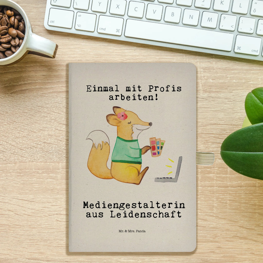 Baumwoll Notizbuch Mediengestalterin aus Leidenschaft Notizen, Eintragebuch, Tagebuch, Notizblock, Adressbuch, Journal, Kladde, Skizzenbuch, Notizheft, Schreibbuch, Schreibheft, Beruf, Ausbildung, Jubiläum, Abschied, Rente, Kollege, Kollegin, Geschenk, Schenken, Arbeitskollege, Mitarbeiter, Firma, Danke, Dankeschön, Grafikerin, Designer, Mediengestalter, Grafikdesignerin