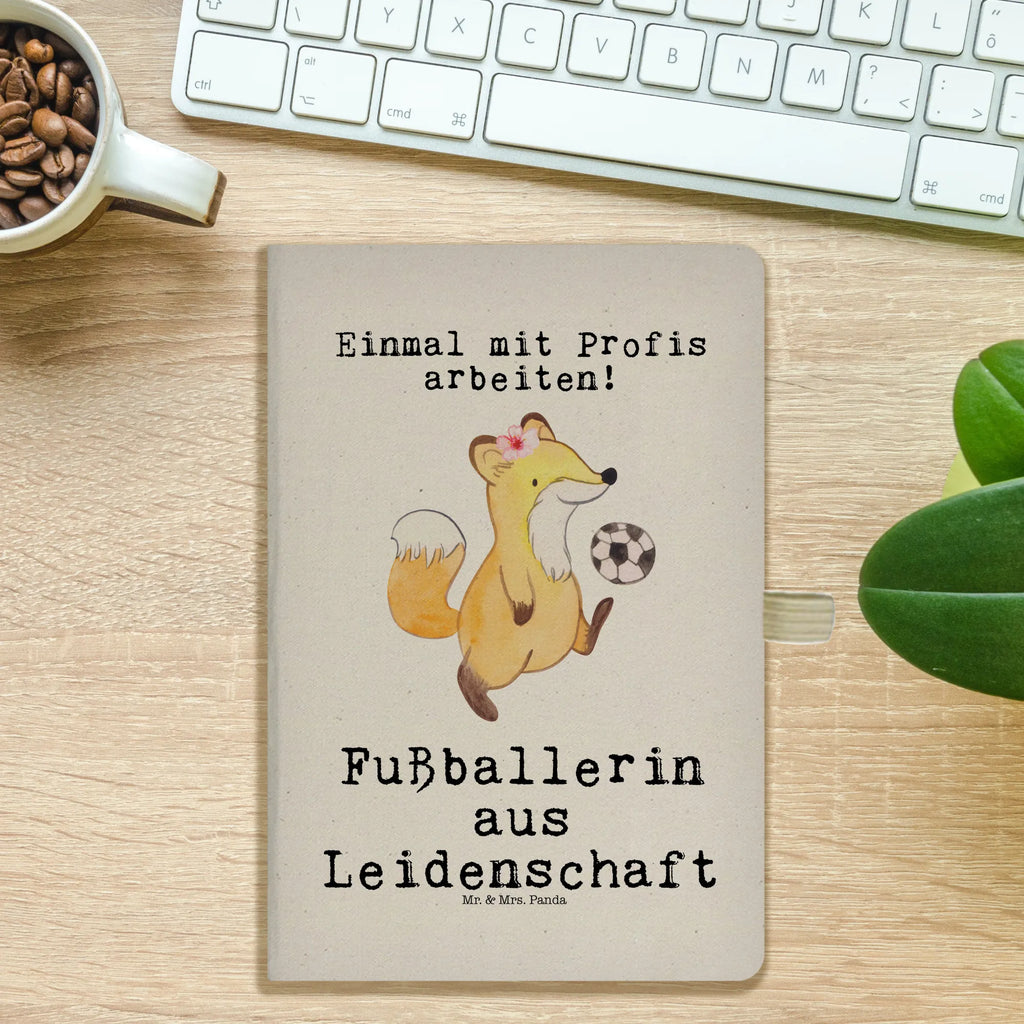 Baumwoll Notizbuch Fußballerin aus Leidenschaft Notizen, Eintragebuch, Tagebuch, Notizblock, Adressbuch, Journal, Kladde, Skizzenbuch, Notizheft, Schreibbuch, Schreibheft, Beruf, Ausbildung, Jubiläum, Abschied, Rente, Kollege, Kollegin, Geschenk, Schenken, Arbeitskollege, Mitarbeiter, Firma, Danke, Dankeschön, Fußballerin, Fußballspielerin, Profi Fußballerin, Fußballspiel, Glücksbringer