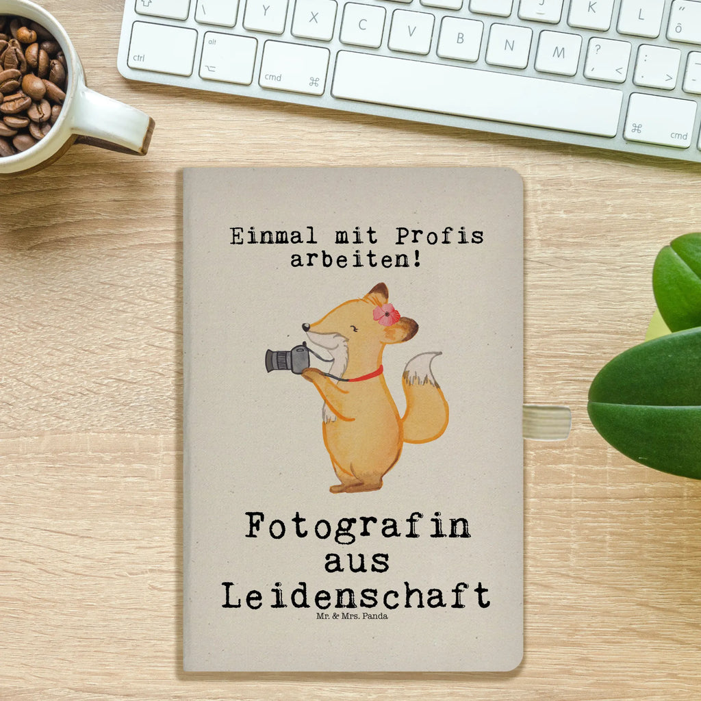 Baumwoll Notizbuch Fotografin Leidenschaft Notizen, Eintragebuch, Tagebuch, Notizblock, Adressbuch, Journal, Kladde, Skizzenbuch, Notizheft, Schreibbuch, Schreibheft, Beruf, Ausbildung, Jubiläum, Abschied, Rente, Kollege, Kollegin, Geschenk, Schenken, Arbeitskollege, Mitarbeiter, Firma, Danke, Dankeschön, Fotografin, Fotoreporterin, Hobbyfotografin, Hochzeitsfotografin, Fotografie, Profi Fotografin