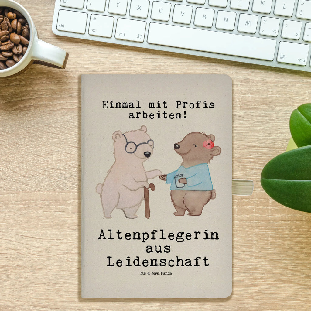 Baumwoll Notizbuch Altenpflegerin Leidenschaft Notizen, Eintragebuch, Tagebuch, Notizblock, Adressbuch, Journal, Kladde, Skizzenbuch, Notizheft, Schreibbuch, Schreibheft, Beruf, Ausbildung, Jubiläum, Abschied, Rente, Kollege, Kollegin, Geschenk, Schenken, Arbeitskollege, Mitarbeiter, Firma, Danke, Dankeschön, Altenpflegerin, Pflegerin, Altenheim Eröffnung