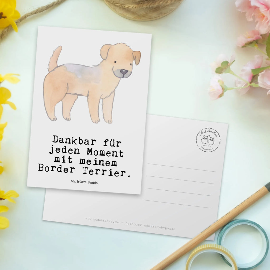 Postkarte Border Terrier Moment Postkarte, Karte, Geschenkkarte, Grußkarte, Einladung, Ansichtskarte, Geburtstagskarte, Einladungskarte, Dankeskarte, Ansichtskarten, Einladung Geburtstag, Einladungskarten Geburtstag, Hund, Hunderasse, Rassehund, Hundebesitzer, Geschenk, Tierfreund, Schenken, Welpe, Border Terrier