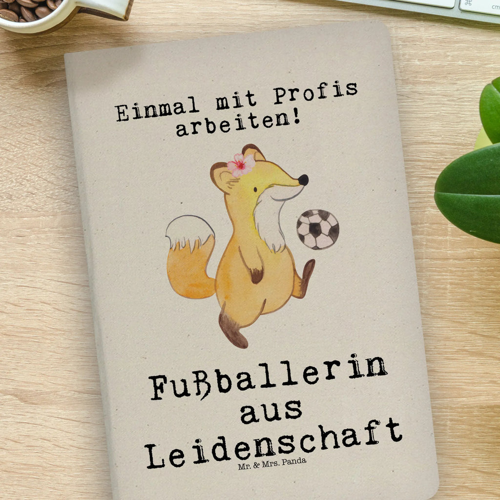 Baumwoll Notizbuch Fußballerin aus Leidenschaft Notizen, Eintragebuch, Tagebuch, Notizblock, Adressbuch, Journal, Kladde, Skizzenbuch, Notizheft, Schreibbuch, Schreibheft, Beruf, Ausbildung, Jubiläum, Abschied, Rente, Kollege, Kollegin, Geschenk, Schenken, Arbeitskollege, Mitarbeiter, Firma, Danke, Dankeschön, Fußballerin, Fußballspielerin, Profi Fußballerin, Fußballspiel, Glücksbringer