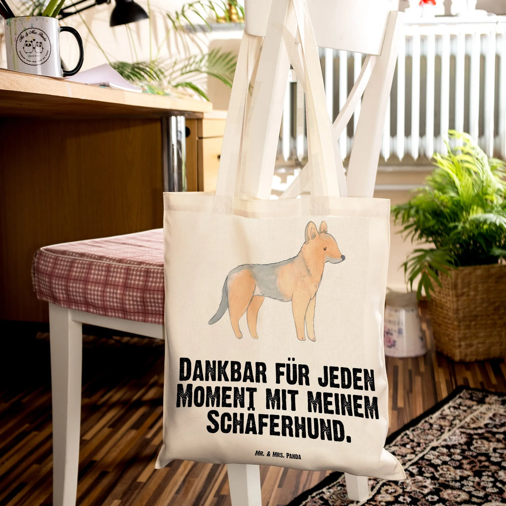 Tragetasche Schäferhund Moment Beuteltasche, Beutel, Einkaufstasche, Jutebeutel, Stoffbeutel, Tasche, Shopper, Umhängetasche, Strandtasche, Schultertasche, Stofftasche, Tragetasche, Badetasche, Jutetasche, Einkaufstüte, Laptoptasche, Hund, Hunderasse, Rassehund, Hundebesitzer, Geschenk, Tierfreund, Schenken, Welpe, Schäferhund, Deutscher Schäferhund