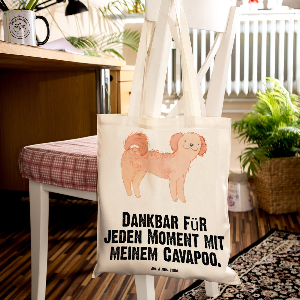 Tragetasche Cavapoo Moment Beuteltasche, Beutel, Einkaufstasche, Jutebeutel, Stoffbeutel, Tasche, Shopper, Umhängetasche, Strandtasche, Schultertasche, Stofftasche, Tragetasche, Badetasche, Jutetasche, Einkaufstüte, Laptoptasche, Hund, Hunderasse, Rassehund, Hundebesitzer, Geschenk, Tierfreund, Schenken, Welpe, Cavapoo, Cavoodle