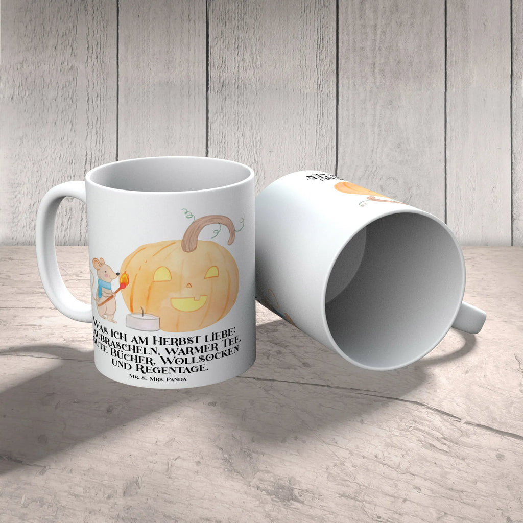 Tasse Kürbis Maus Tasse, Kaffeetasse, Teetasse, Becher, Kaffeebecher, Teebecher, Keramiktasse, Porzellantasse, Büro Tasse, Geschenk Tasse, Tasse Sprüche, Tasse Motive, Kaffeetassen, Tasse bedrucken, Designer Tasse, Cappuccino Tassen, Schöne Teetassen, Halloween, Deko, Martinssingen, Dekoration, Geschenke, Schenken, Halloween Deko, Trick or Treat, Süßes sonst gibt's saures, Maus, Kürbis, Kerzen