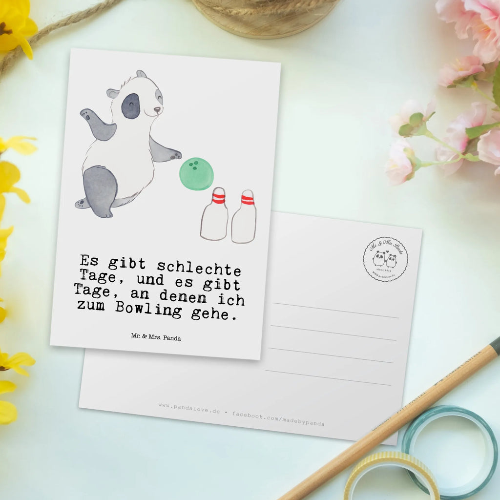 Postkarte Panda Bowling Postkarte, Karte, Geschenkkarte, Grußkarte, Einladung, Ansichtskarte, Geburtstagskarte, Einladungskarte, Dankeskarte, Ansichtskarten, Einladung Geburtstag, Einladungskarten Geburtstag, Geschenk, Sport, Sportart, Hobby, Schenken, Danke, Dankeschön, Auszeichnung, Gewinn, Sportler, Bowling, Bowlen gehen, Bowling Center, Bowlingbahn, Kegelbahn, Kegelausflug, Bowlingausflug, Bowlingparty