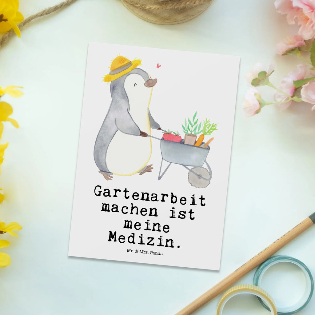 Postkarte Pinguin Gartenarbeit Postkarte, Karte, Geschenkkarte, Grußkarte, Einladung, Ansichtskarte, Geburtstagskarte, Einladungskarte, Dankeskarte, Ansichtskarten, Einladung Geburtstag, Einladungskarten Geburtstag, Geschenk, Sport, Sportart, Hobby, Schenken, Danke, Dankeschön, Auszeichnung, Gewinn, Sportler, Gartenarbeit, Urban gardening, Gärtnern, Gartenpflege