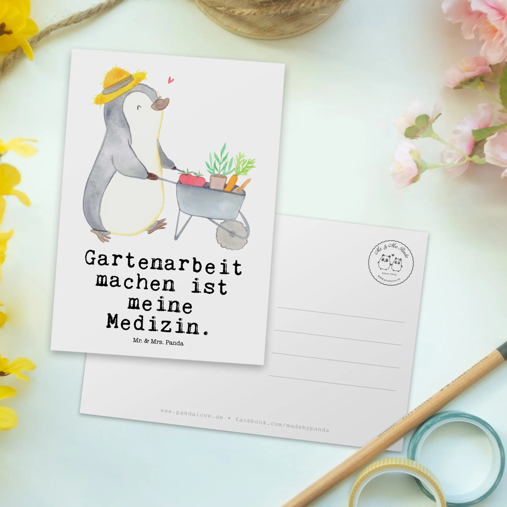 Postkarte Pinguin Gartenarbeit Postkarte, Karte, Geschenkkarte, Grußkarte, Einladung, Ansichtskarte, Geburtstagskarte, Einladungskarte, Dankeskarte, Ansichtskarten, Einladung Geburtstag, Einladungskarten Geburtstag, Geschenk, Sport, Sportart, Hobby, Schenken, Danke, Dankeschön, Auszeichnung, Gewinn, Sportler, Gartenarbeit, Urban gardening, Gärtnern, Gartenpflege