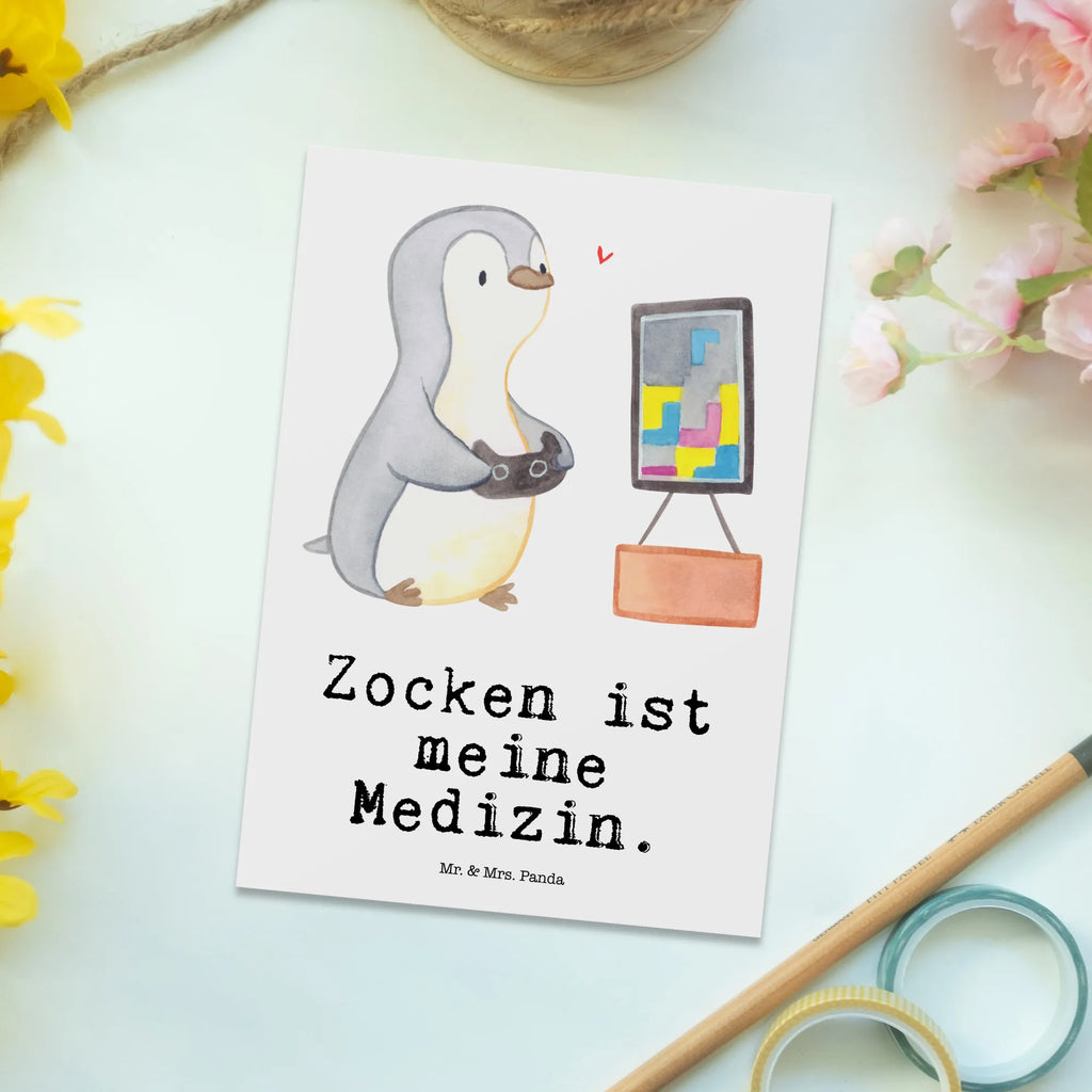 Postkarte Pinguin Zocken Postkarte, Karte, Geschenkkarte, Grußkarte, Einladung, Ansichtskarte, Geburtstagskarte, Einladungskarte, Dankeskarte, Ansichtskarten, Einladung Geburtstag, Einladungskarten Geburtstag, Geschenk, Sport, Sportart, Hobby, Schenken, Danke, Dankeschön, Auszeichnung, Gewinn, Sportler, Zocken, Gaming, Videospiele, Videogames