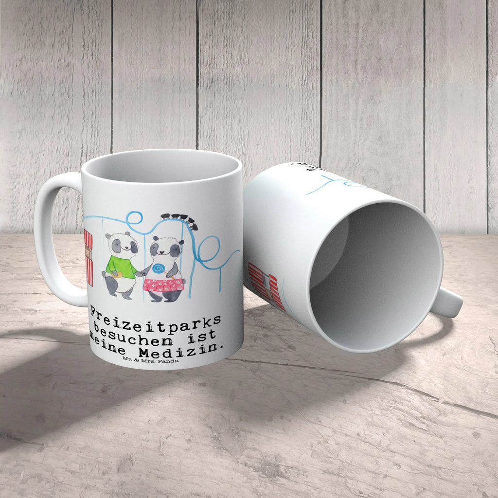 Tasse Pandas Freizeitpark besuchen Tasse, Kaffeetasse, Teetasse, Becher, Kaffeebecher, Teebecher, Keramiktasse, Porzellantasse, Büro Tasse, Geschenk Tasse, Tasse Sprüche, Tasse Motive, Kaffeetassen, Tasse bedrucken, Designer Tasse, Cappuccino Tassen, Schöne Teetassen, Geschenk, Sport, Sportart, Hobby, Schenken, Danke, Dankeschön, Auszeichnung, Gewinn, Sportler, Freizeitpark besuchen, Achterbahn fahren