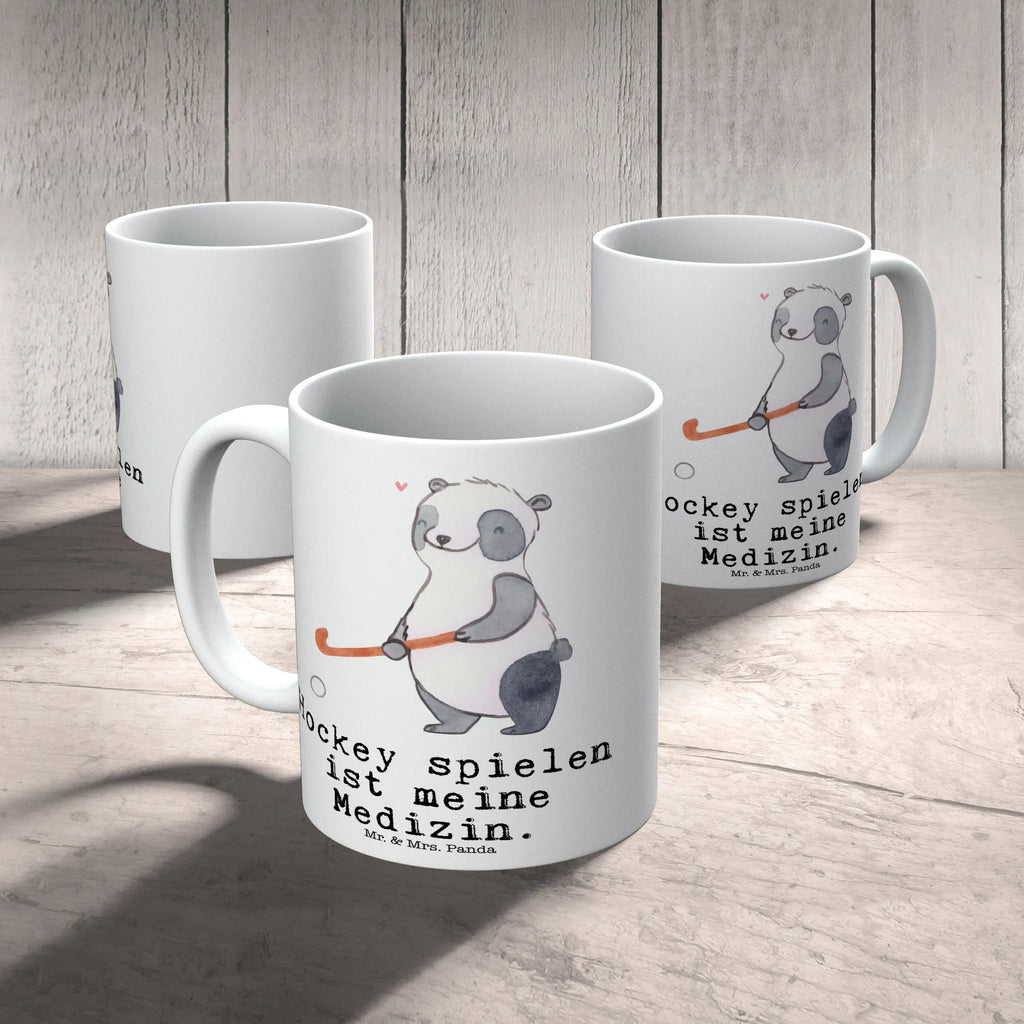 Tasse Panda Hockey spielen Tasse, Kaffeetasse, Teetasse, Becher, Kaffeebecher, Teebecher, Keramiktasse, Porzellantasse, Büro Tasse, Geschenk Tasse, Tasse Sprüche, Tasse Motive, Kaffeetassen, Tasse bedrucken, Designer Tasse, Cappuccino Tassen, Schöne Teetassen, Geschenk, Sport, Sportart, Hobby, Schenken, Danke, Dankeschön, Auszeichnung, Gewinn, Sportler, Hockey spielen, Feldhockey, Hockeyschläger, Hockey Verein