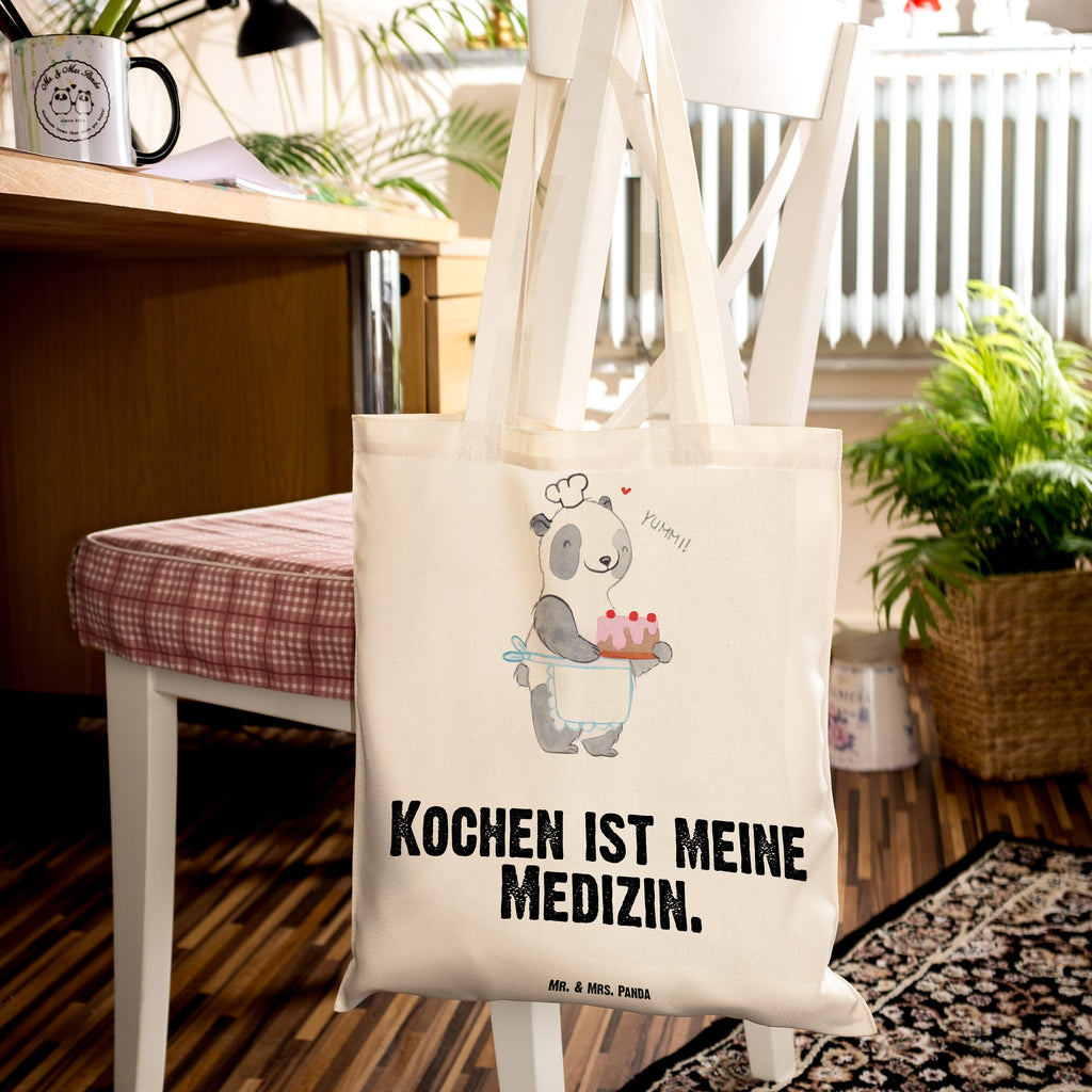 Tragetasche Bär Kochen Beuteltasche, Beutel, Einkaufstasche, Jutebeutel, Stoffbeutel, Tasche, Shopper, Umhängetasche, Strandtasche, Schultertasche, Stofftasche, Tragetasche, Badetasche, Jutetasche, Einkaufstüte, Laptoptasche, Geschenk, Sport, Sportart, Hobby, Schenken, Danke, Dankeschön, Auszeichnung, Gewinn, Sportler, Kochen, Hobbykoch, Hobbyköchin