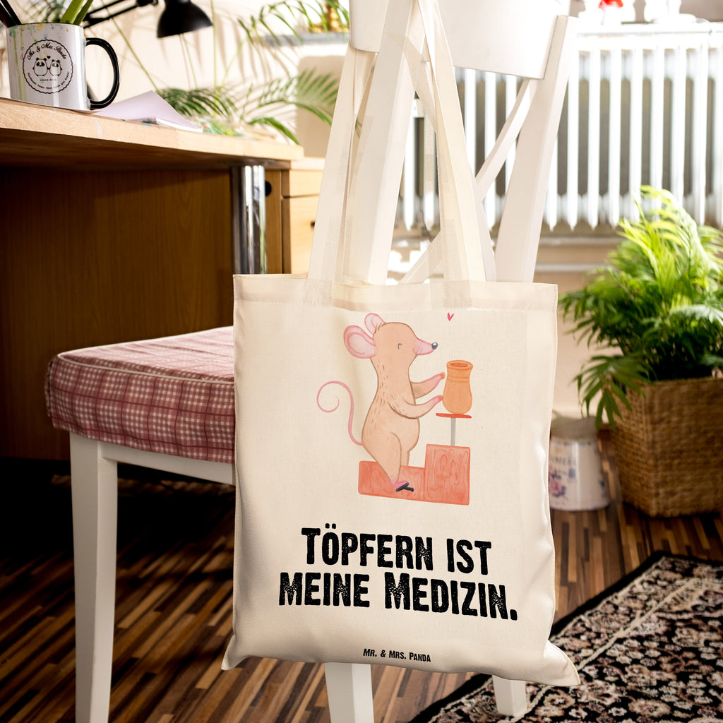 Tragetasche Maus Töpfern Beuteltasche, Beutel, Einkaufstasche, Jutebeutel, Stoffbeutel, Tasche, Shopper, Umhängetasche, Strandtasche, Schultertasche, Stofftasche, Tragetasche, Badetasche, Jutetasche, Einkaufstüte, Laptoptasche, Geschenk, Sport, Sportart, Hobby, Schenken, Danke, Dankeschön, Auszeichnung, Gewinn, Sportler, Töpfern, Töpferei, Töpferkurs