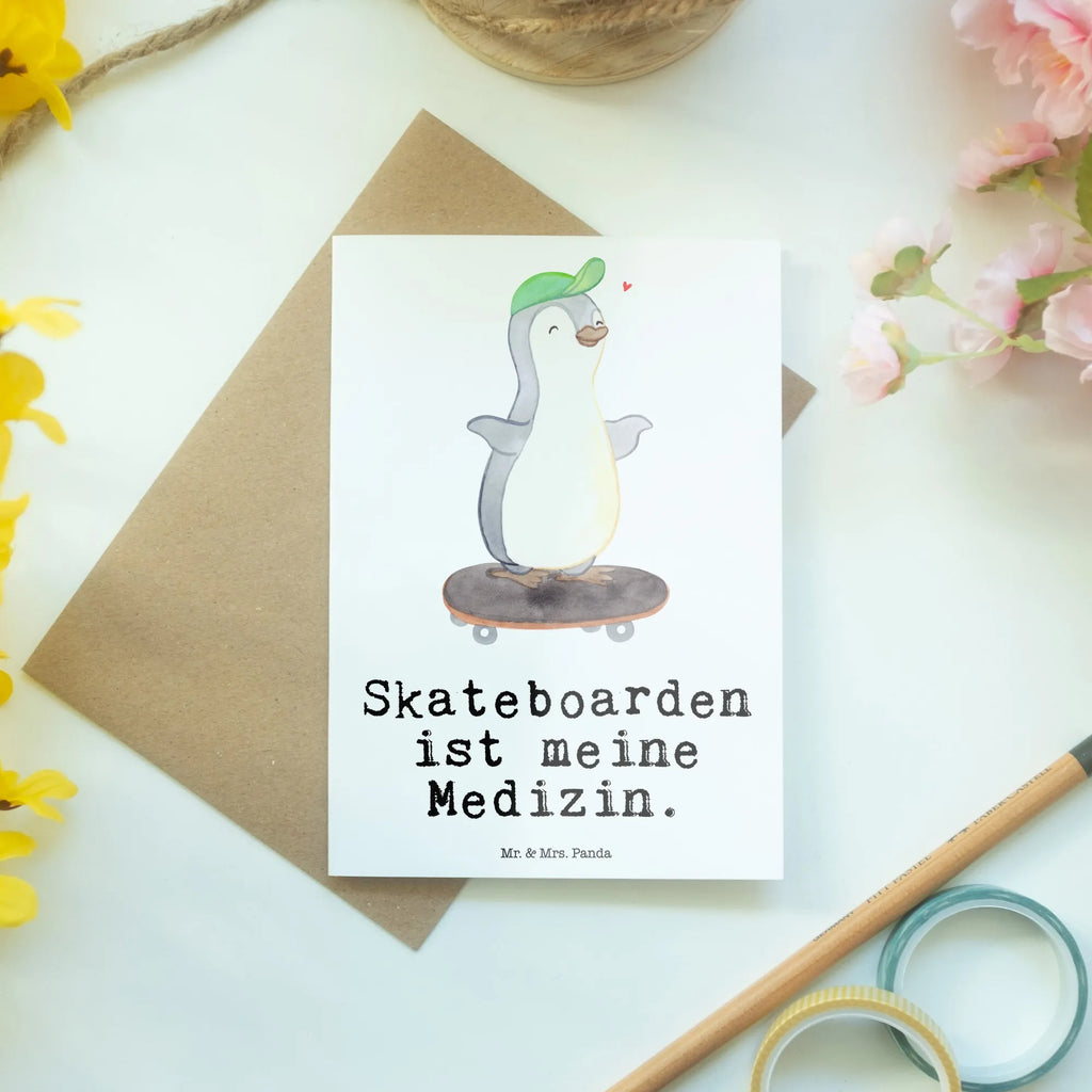 Grußkarte Pinguin Skateboarden Grußkarte, Klappkarte, Einladungskarte, Glückwunschkarte, Hochzeitskarte, Geburtstagskarte, Karte, Ansichtskarten, Geschenk, Sport, Sportart, Hobby, Schenken, Danke, Dankeschön, Auszeichnung, Gewinn, Sportler, Skateboarden, Skateboard fahren, Skaten, Skateboard, Skateplatz