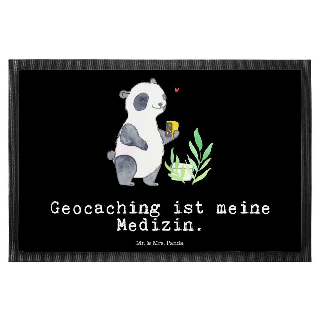 Fußmatte Panda Geocaching Türvorleger, Schmutzmatte, Fußabtreter, Matte, Schmutzfänger, Fußabstreifer, Schmutzfangmatte, Türmatte, Motivfußmatte, Haustürmatte, Vorleger, Fussmatten, Fußmatten, Gummimatte, Fußmatte außen, Fußmatte innen, Fussmatten online, Gummi Matte, Sauberlaufmatte, Fußmatte waschbar, Fußmatte outdoor, Schmutzfangmatte waschbar, Eingangsteppich, Fußabstreifer außen, Fußabtreter außen, Schmutzfangteppich, Fußmatte außen wetterfest, Geschenk, Sport, Sportart, Hobby, Schenken, Danke, Dankeschön, Auszeichnung, Gewinn, Sportler, Geocaching, Schatzsuchen, GPS Schnitzeljagd, Opencaching