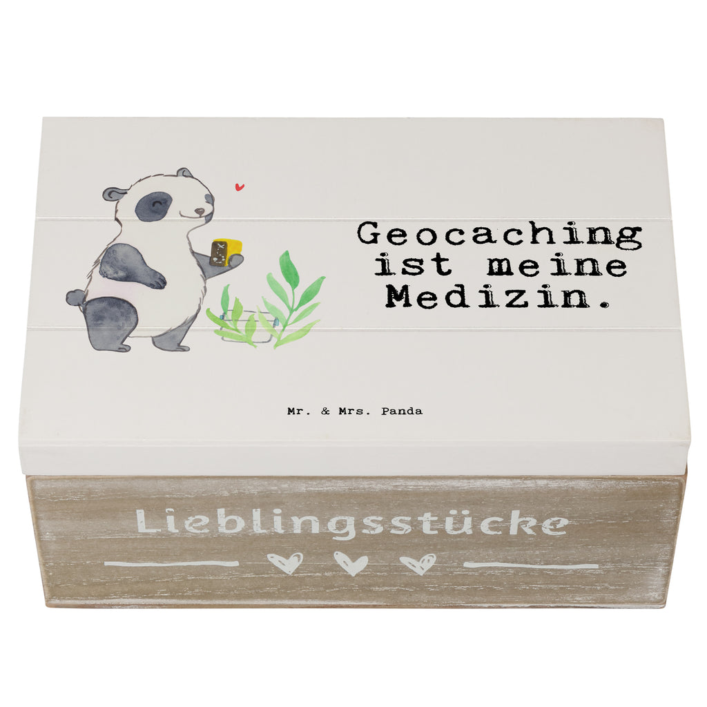 Holzkiste Panda Geocaching Medizin Holzkiste, Kiste, Schatzkiste, Truhe, Schatulle, XXL, Erinnerungsbox, Erinnerungskiste, Dekokiste, Aufbewahrungsbox, Geschenkbox, Geschenkdose, Geschenk, Sport, Sportart, Hobby, Schenken, Danke, Dankeschön, Auszeichnung, Gewinn, Sportler, Geocaching, Schatzsuchen, GPS Schnitzeljagd, Opencaching