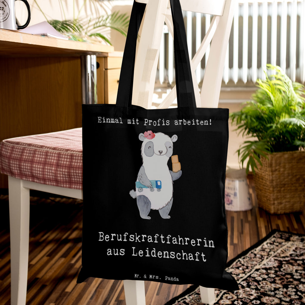 Tragetasche Berufskraftfahrerin aus Leidenschaft Beuteltasche, Beutel, Einkaufstasche, Jutebeutel, Stoffbeutel, Tasche, Shopper, Umhängetasche, Strandtasche, Schultertasche, Stofftasche, Tragetasche, Badetasche, Jutetasche, Einkaufstüte, Laptoptasche, Beruf, Ausbildung, Jubiläum, Abschied, Rente, Kollege, Kollegin, Geschenk, Schenken, Arbeitskollege, Mitarbeiter, Firma, Danke, Dankeschön