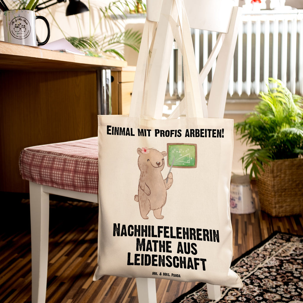 Tragetasche Nachhilfelehrerin Mathe aus Leidenschaft Beuteltasche, Beutel, Einkaufstasche, Jutebeutel, Stoffbeutel, Tasche, Shopper, Umhängetasche, Strandtasche, Schultertasche, Stofftasche, Tragetasche, Badetasche, Jutetasche, Einkaufstüte, Laptoptasche, Beruf, Ausbildung, Jubiläum, Abschied, Rente, Kollege, Kollegin, Geschenk, Schenken, Arbeitskollege, Mitarbeiter, Firma, Danke, Dankeschön, Mathematik Nachhilfelehrerin, Mathe Nachhilfe, Nachhilfeunterrricht