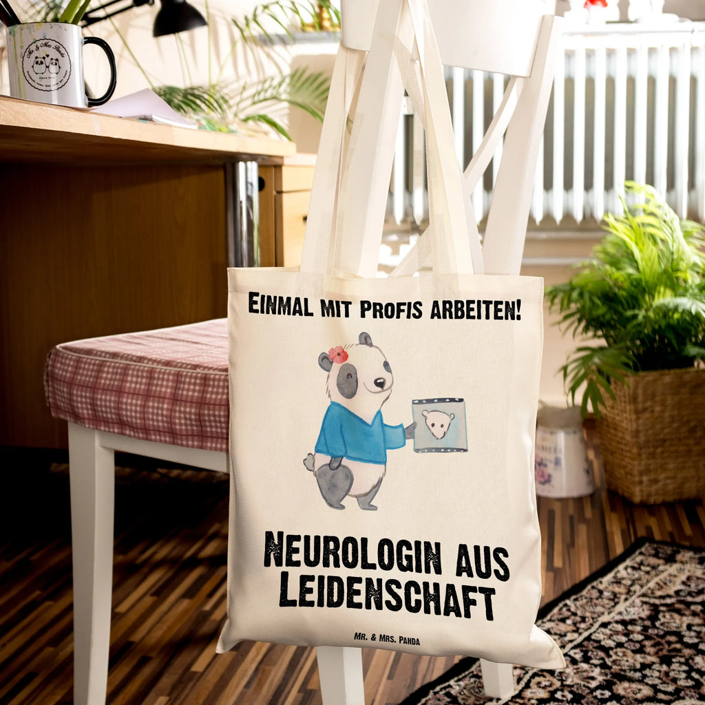 Tragetasche Neurologin aus Leidenschaft Beuteltasche, Beutel, Einkaufstasche, Jutebeutel, Stoffbeutel, Tasche, Shopper, Umhängetasche, Strandtasche, Schultertasche, Stofftasche, Tragetasche, Badetasche, Jutetasche, Einkaufstüte, Laptoptasche, Beruf, Ausbildung, Jubiläum, Abschied, Rente, Kollege, Kollegin, Geschenk, Schenken, Arbeitskollege, Mitarbeiter, Firma, Danke, Dankeschön, Neurologin, Neurologie, Mediziner, Medizinstudium