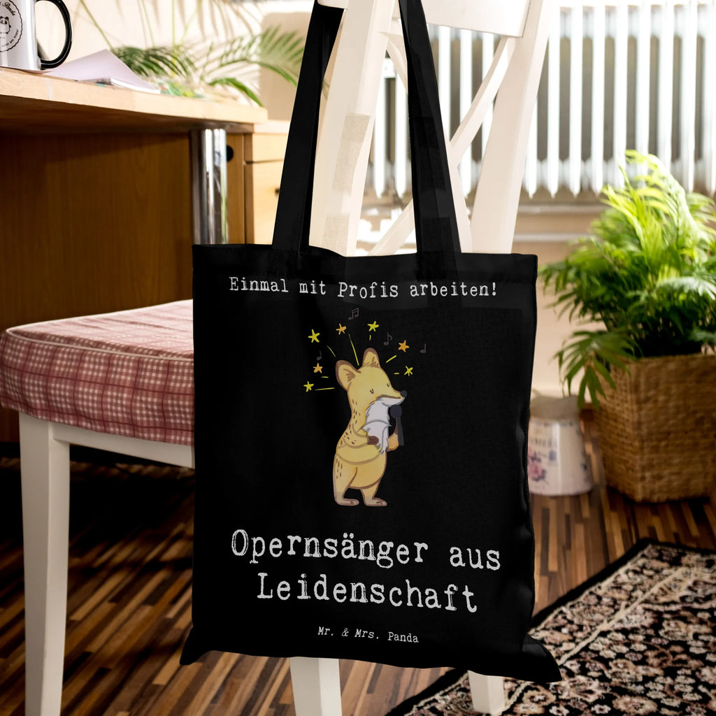 Tragetasche Opernsänger aus Leidenschaft Beuteltasche, Beutel, Einkaufstasche, Jutebeutel, Stoffbeutel, Tasche, Shopper, Umhängetasche, Strandtasche, Schultertasche, Stofftasche, Tragetasche, Badetasche, Jutetasche, Einkaufstüte, Laptoptasche, Beruf, Ausbildung, Jubiläum, Abschied, Rente, Kollege, Kollegin, Geschenk, Schenken, Arbeitskollege, Mitarbeiter, Firma, Danke, Dankeschön