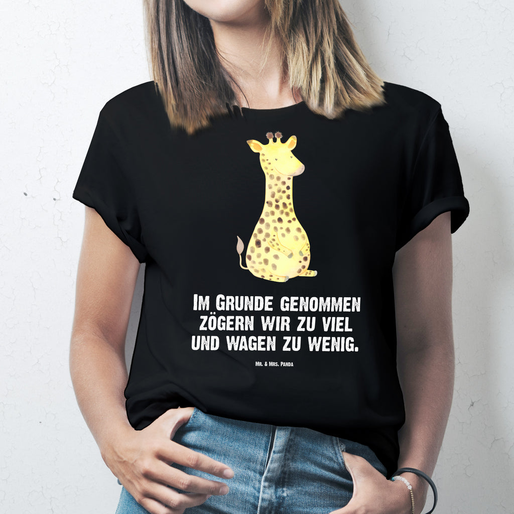 T-Shirt Standard Giraffe Zufrieden T-Shirt, Shirt, Tshirt, Lustiges T-Shirt, T-Shirt mit Spruch, Party, Junggesellenabschied, Jubiläum, Geburstag, Herrn, Damen, Männer, Frauen, Schlafshirt, Nachthemd, Sprüche, Afrika, Wildtiere, Giraffe, Zufrieden, Glück, Abenteuer