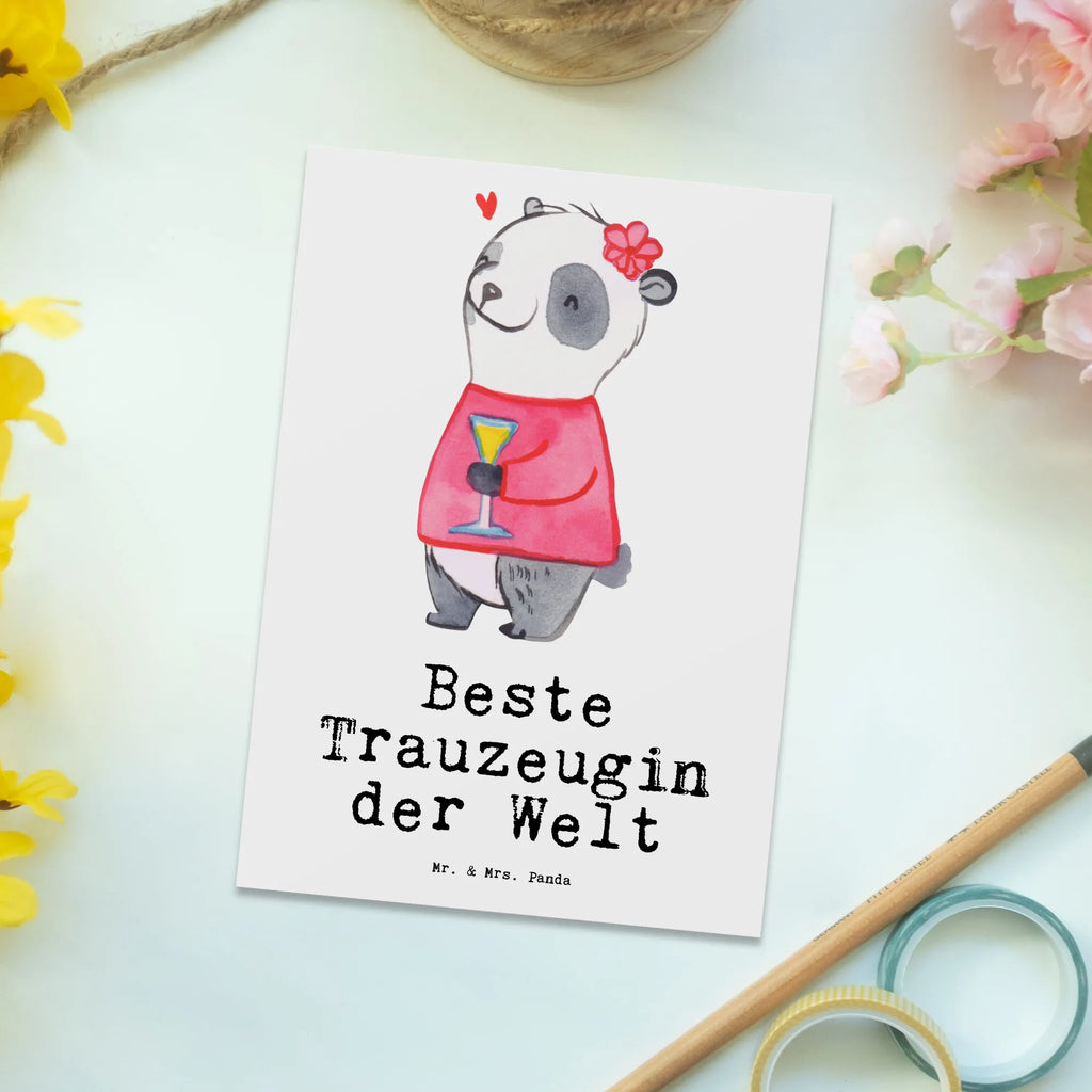 Postkarte Panda Beste Trauzeugin der Welt Postkarte, Karte, Geschenkkarte, Grußkarte, Einladung, Ansichtskarte, Geburtstagskarte, Einladungskarte, Dankeskarte, Ansichtskarten, Einladung Geburtstag, Einladungskarten Geburtstag, für, Dankeschön, Geschenk, Schenken, Geburtstag, Geburtstagsgeschenk, Geschenkidee, Danke, Bedanken, Mitbringsel, Freude machen, Geschenktipp, Trauzeugin, Trauhzeugin, Freundin, Hochzeit, Heirat, JGA, Trauung, Kirche, Standesamt, Braut