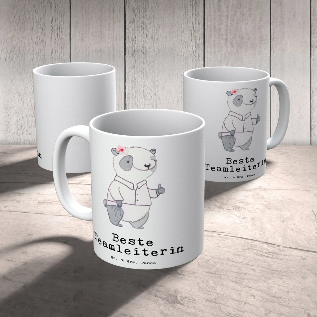 Tasse Panda Beste Teamleiterin Tasse, Kaffeetasse, Teetasse, Becher, Kaffeebecher, Teebecher, Keramiktasse, Porzellantasse, Büro Tasse, Geschenk Tasse, Tasse Sprüche, Tasse Motive, Kaffeetassen, Tasse bedrucken, Designer Tasse, Cappuccino Tassen, Schöne Teetassen, für, Dankeschön, Geschenk, Schenken, Geburtstag, Geburtstagsgeschenk, Geschenkidee, Danke, Bedanken, Mitbringsel, Freude machen, Geschenktipp, Teamleiterin, Seminarleiterin, Gruppenleiterin, Leiterin, Kollegin, Chefin, Vorgesetzte, Abschied, Abschiedsgeschenk, Ruhestand