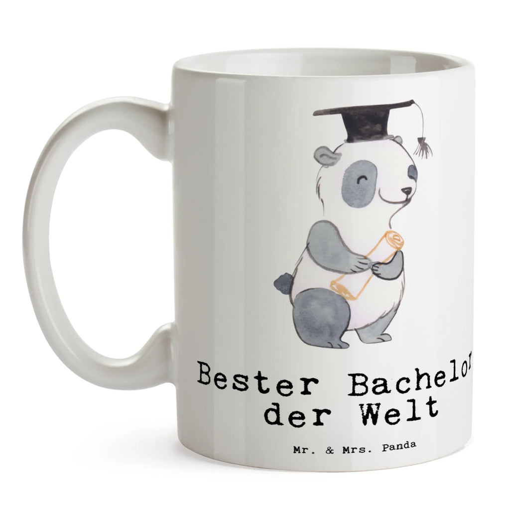 Tasse Panda Bester Bachelor der Welt Tasse, Kaffeetasse, Teetasse, Becher, Kaffeebecher, Teebecher, Keramiktasse, Porzellantasse, Büro Tasse, Geschenk Tasse, Tasse Sprüche, Tasse Motive, Kaffeetassen, Tasse bedrucken, Designer Tasse, Cappuccino Tassen, Schöne Teetassen, für, Dankeschön, Geschenk, Schenken, Geburtstag, Geburtstagsgeschenk, Geschenkidee, Danke, Bedanken, Mitbringsel, Freude machen, Geschenktipp, Bachelor, Student, Studium, Sohn, Spaß, Musterschüler, lustig, Studienabschluss, witzig, Universität, Abschluss, Alumni, Uni, Studenten, Hochschule