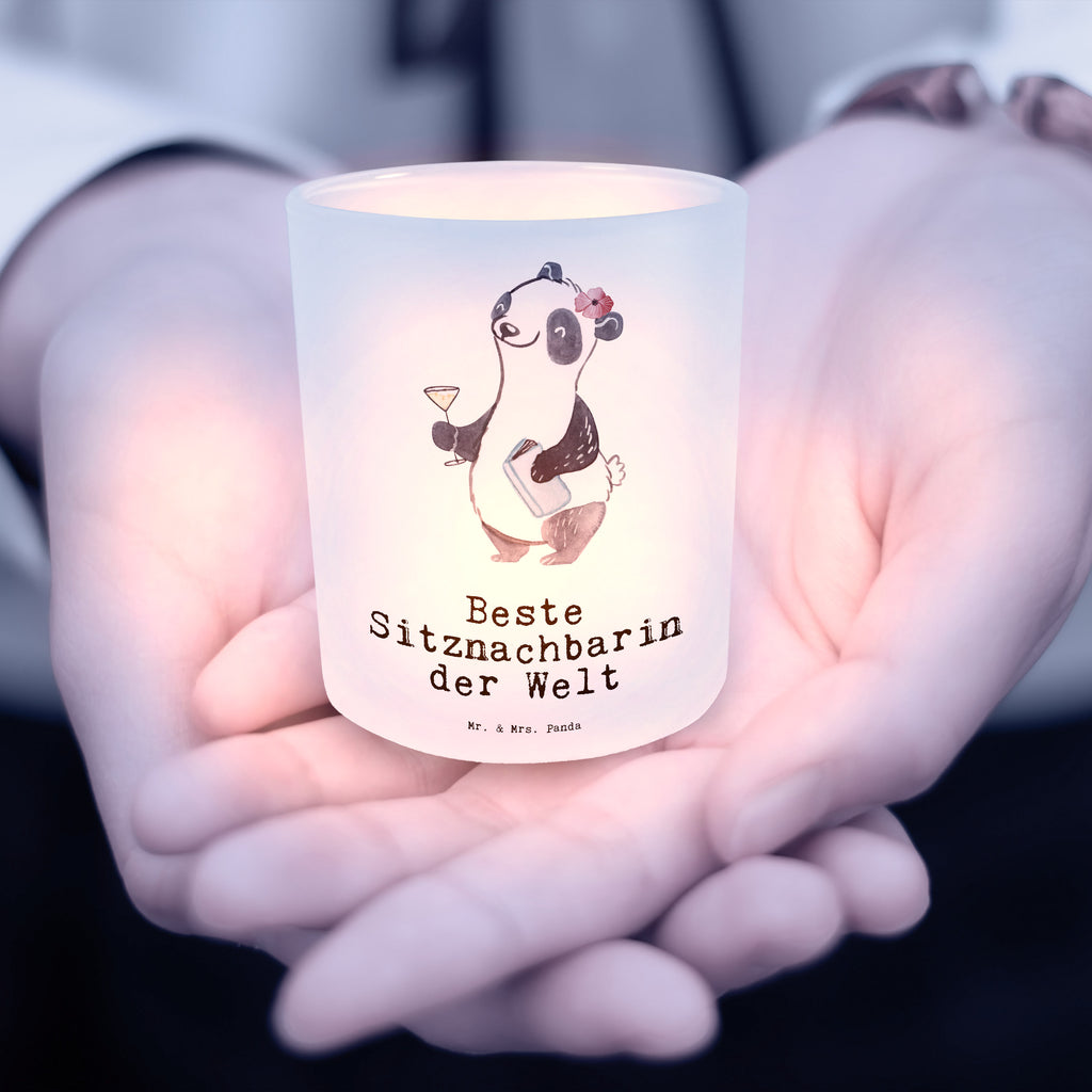 Windlicht Panda Beste Sitznachbarin der Welt Windlicht Glas, Teelichtglas, Teelichthalter, Teelichter, Kerzenglas, Windlicht Kerze, Kerzenlicht, Glas Windlicht, Windlicht Zur Hochzeit, Windlicht Deko, Windlicht Hochzeit, Teelichtgläser, Windlicht Dekorieren, für, Dankeschön, Geschenk, Schenken, Geburtstag, Geburtstagsgeschenk, Geschenkidee, Danke, Bedanken, Mitbringsel, Freude machen, Geschenktipp, Sitznachbarin, Stuhlnachbar, Mitschülerin, Nachbarin, Uni, Universität, Seminar, Kommilitone, Tischnachbar, Schule, Mitstudentin, Hochschule, Beste Sitznachbarin der Welt, Weltbeste Sitznachbarin