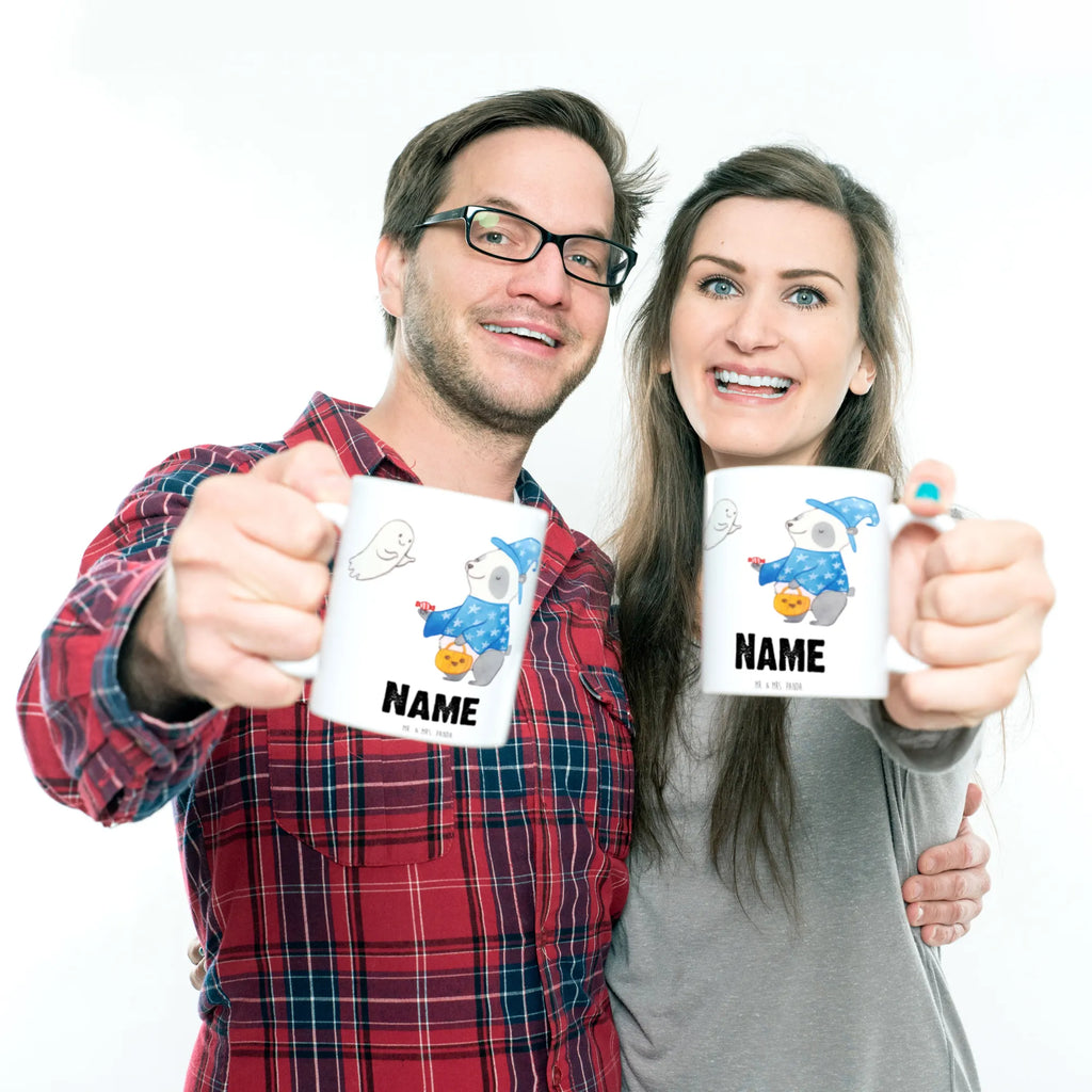 Personalisierte Tasse Panda Zauberer Personalisierte Tasse, Namenstasse, Wunschname, Personalisiert, Tasse, Namen, Drucken, Tasse mit Namen, Halloween, Deko, Martinssingen, Dekoration, Geschenke, Schenken, Halloween Deko, Trick or Treat, Süßes sonst gibt's saures, Panda, Zauberer, Gespenst