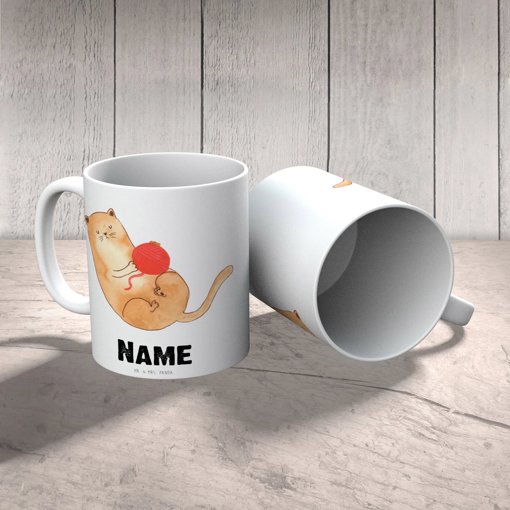 Personalisierte Tasse Katzen Wollknäul Personalisierte Tasse, Namenstasse, Wunschname, Personalisiert, Tasse, Namen, Drucken, Tasse mit Namen, Katze, Katzenmotiv, Katzenfan, Katzendeko, Katzenfreund, Katzenliebhaber, Katzenprodukte, Katzenartikel, Katzenaccessoires, Katzensouvenirs, Katzenliebhaberprodukte, Katzenmotive, Katzen, Kater, Mietze, Cat, Cats, Katzenhalter, Katzenbesitzerin, Haustier, Wollknäuel, Wolle, Spielen, Spiel, verspielt