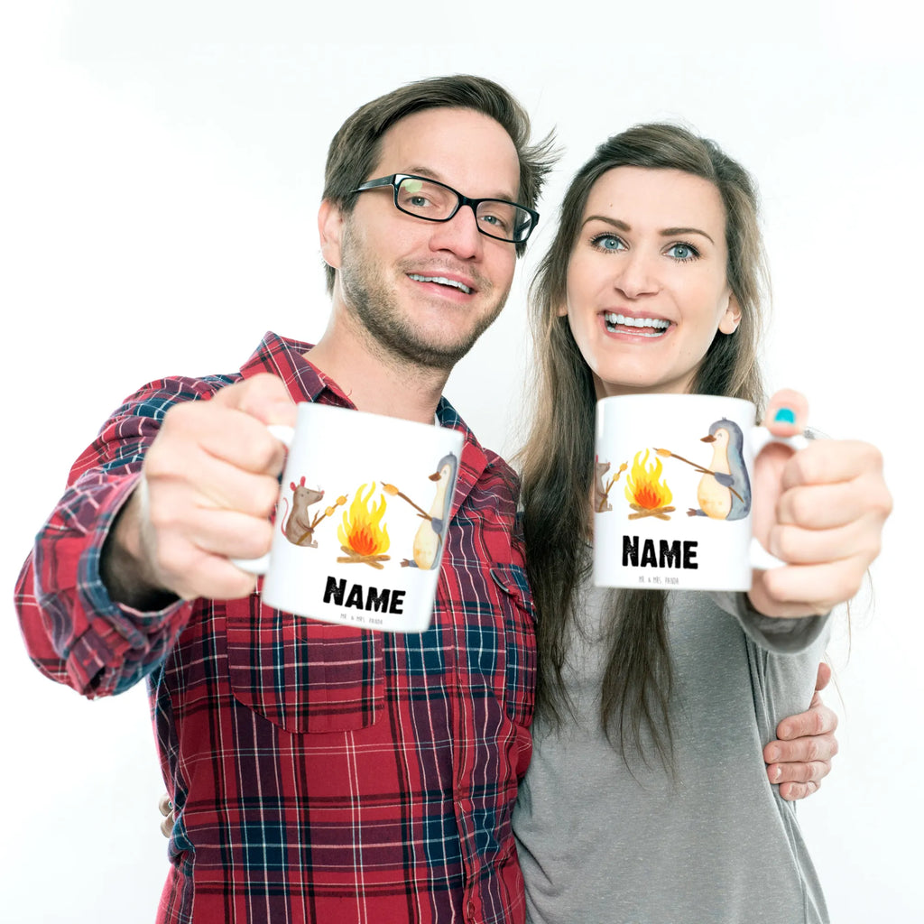 Personalisierte Tasse Pinguin Lagerfeuer Personalisierte Tasse, Namenstasse, Wunschname, Personalisiert, Tasse, Namen, Drucken, Tasse mit Namen, Pinguin, Maus, Pinguine, Lagerfeuer, Leben, Arbeit, Job, Motivation, Büro, Büroalltag, Lebensspruch, Lebensmotivation, Neustart, Liebe, grillen, Feuer, Marshmallows