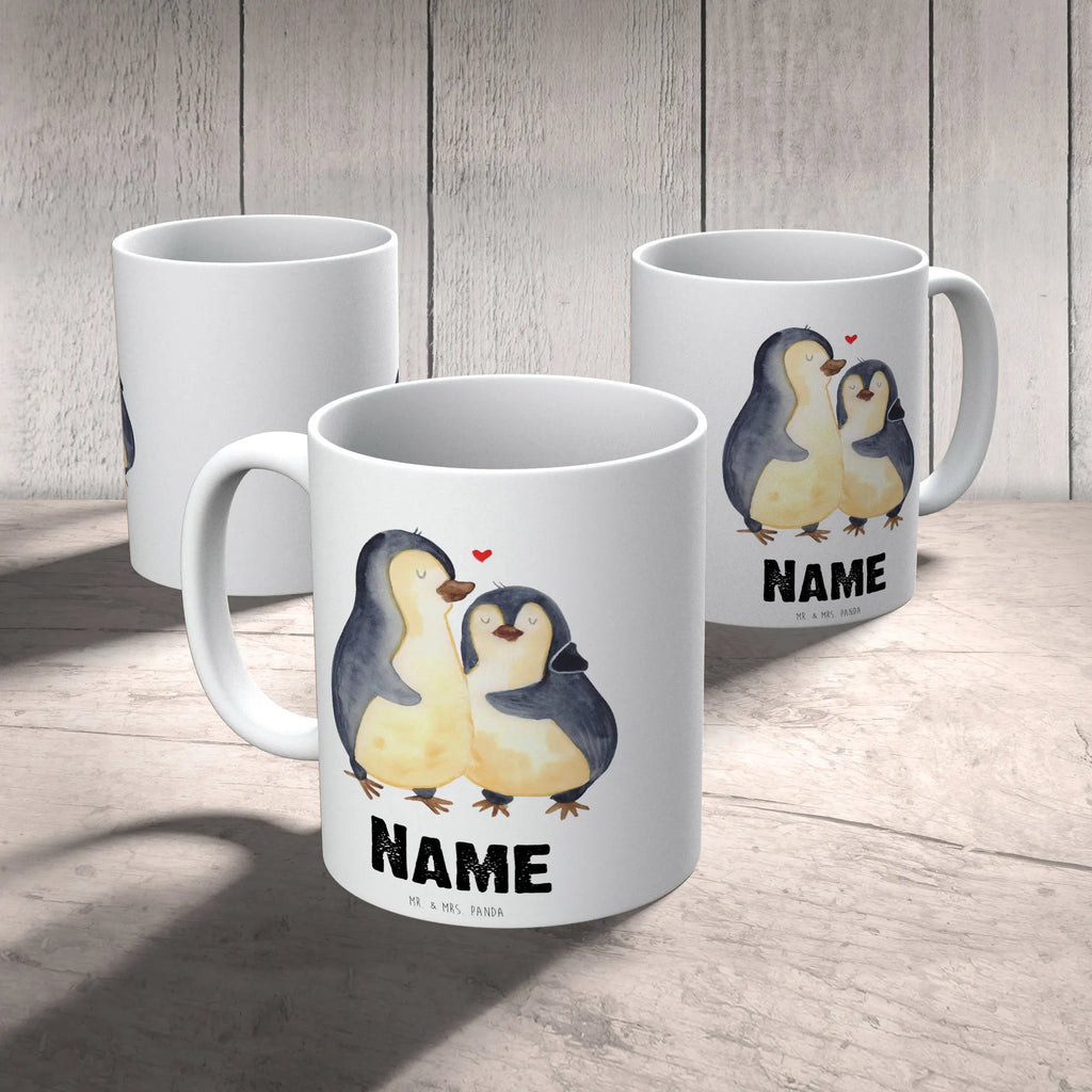 Personalisierte Tasse Pinguin umarmend Personalisierte Tasse, Namenstasse, Wunschname, Personalisiert, Tasse, Namen, Drucken, Tasse mit Namen, Pinguin, Liebe, Liebespaar, Liebesbeweis, Liebesgeschenk, Verlobung, Jahrestag, Hochzeitstag, Hochzeit, Hochzeitsgeschenk