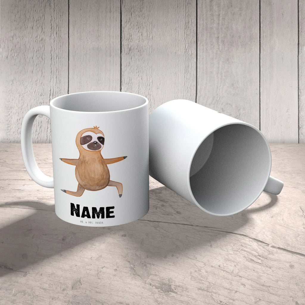 Personalisierte Tasse Faultier  Yoga Personalisierte Tasse, Namenstasse, Wunschname, Personalisiert, Tasse, Namen, Drucken, Tasse mit Namen, Faultier, Faultier Geschenk, Faultier Deko, Faultiere, faul, Lieblingstier, Yoga, Namaste, Krieger, Yogaübungen, Meditation, Atmung, Gelassenheit, Entspannung