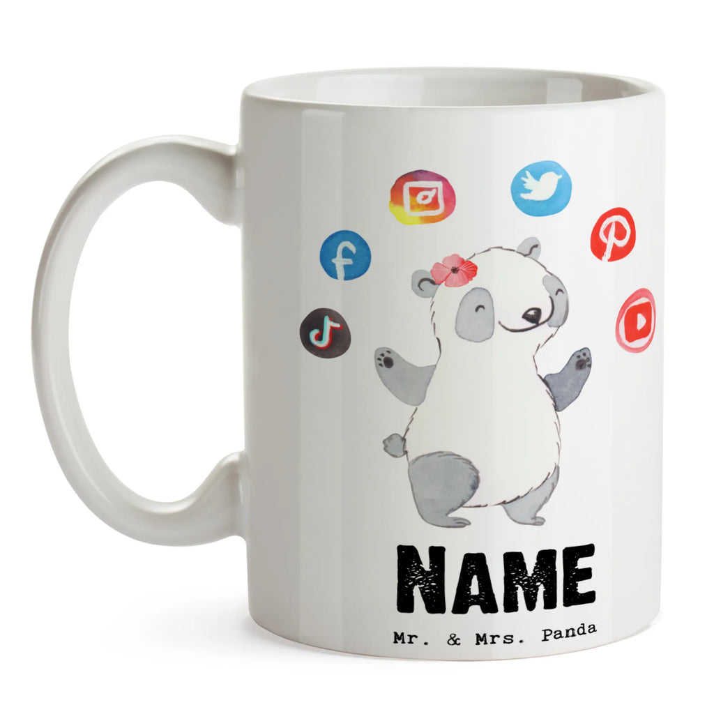 Personalisierte Tasse Social Media Managerin mit Herz Personalisierte Tasse, Namenstasse, Wunschname, Personalisiert, Tasse, Namen, Drucken, Tasse mit Namen, Beruf, Ausbildung, Jubiläum, Abschied, Rente, Kollege, Kollegin, Geschenk, Schenken, Arbeitskollege, Mitarbeiter, Firma, Danke, Dankeschön