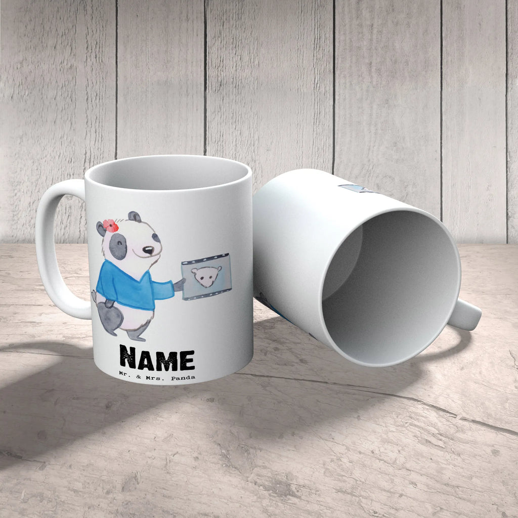 Personalisierte Tasse Fachärztin für Radiologie mit Herz Personalisierte Tasse, Namenstasse, Wunschname, Personalisiert, Tasse, Namen, Drucken, Tasse mit Namen, Beruf, Ausbildung, Jubiläum, Abschied, Rente, Kollege, Kollegin, Geschenk, Schenken, Arbeitskollege, Mitarbeiter, Firma, Danke, Dankeschön