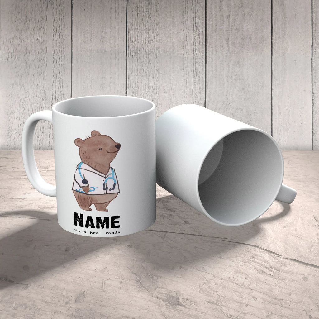 Personalisierte Tasse Arzt mit Herz Personalisierte Tasse, Namenstasse, Wunschname, Personalisiert, Tasse, Namen, Drucken, Tasse mit Namen, Beruf, Ausbildung, Jubiläum, Abschied, Rente, Kollege, Kollegin, Geschenk, Schenken, Arbeitskollege, Mitarbeiter, Firma, Danke, Dankeschön, Arzt, Hausarzt, Mediziner, Doktor, Medizinstudium, Doktortitel, Arztpraxis