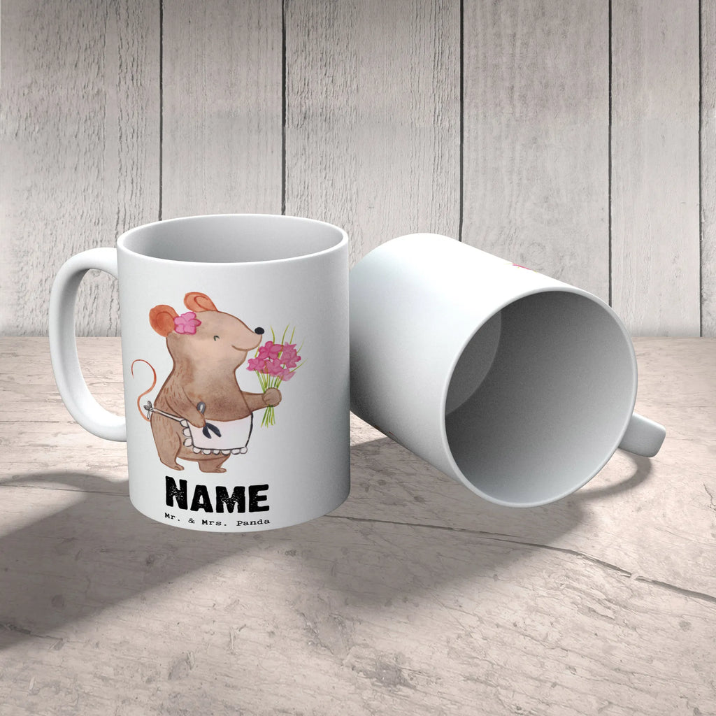 Personalisierte Tasse Floristin mit Herz Personalisierte Tasse, Namenstasse, Wunschname, Personalisiert, Tasse, Namen, Drucken, Tasse mit Namen, Beruf, Ausbildung, Jubiläum, Abschied, Rente, Kollege, Kollegin, Geschenk, Schenken, Arbeitskollege, Mitarbeiter, Firma, Danke, Dankeschön, Blumenhändlerin, Floristin, Blumenlanden, Blumenprofi