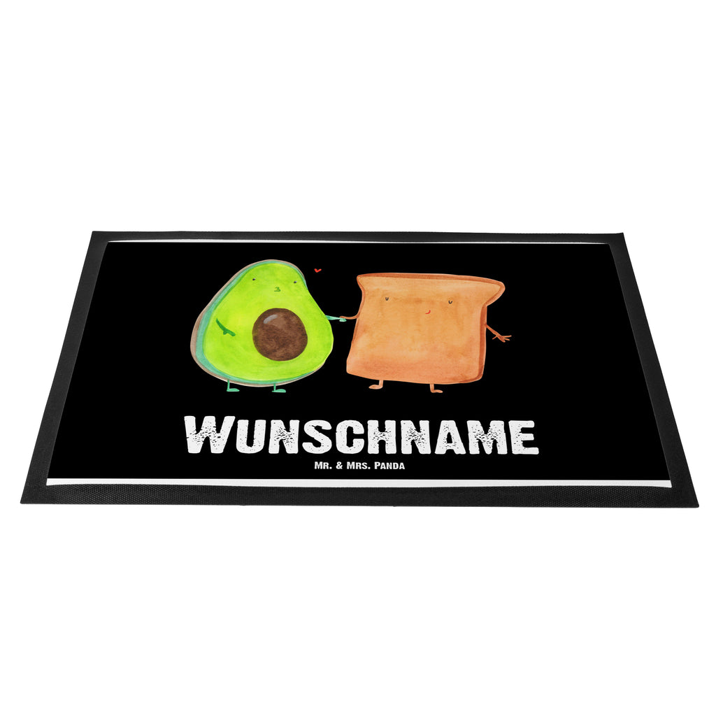 Personalisierte Fußmatte Avocado + Toast Personalisierte Fußmatte, Fußmatte mit Namen, Personalisieruung, Personalisiert, Fußmatte bedrucken, Türvorleger mit Namen, Haustürmatte personalisiert, Namensfussmatte, Wunschnamen, Bedrucken, Türvorleger personalisiert, Avocado, Veggie, Vegan, Gesund, Toast, Toastbrot, Liebespaar, Pärchen, Freund, Freundin, Verlobt, Verlobungsparty, Hochzeit, Hochzeitsgeschenk, Jahrestag, Jahrestagsgeschenk